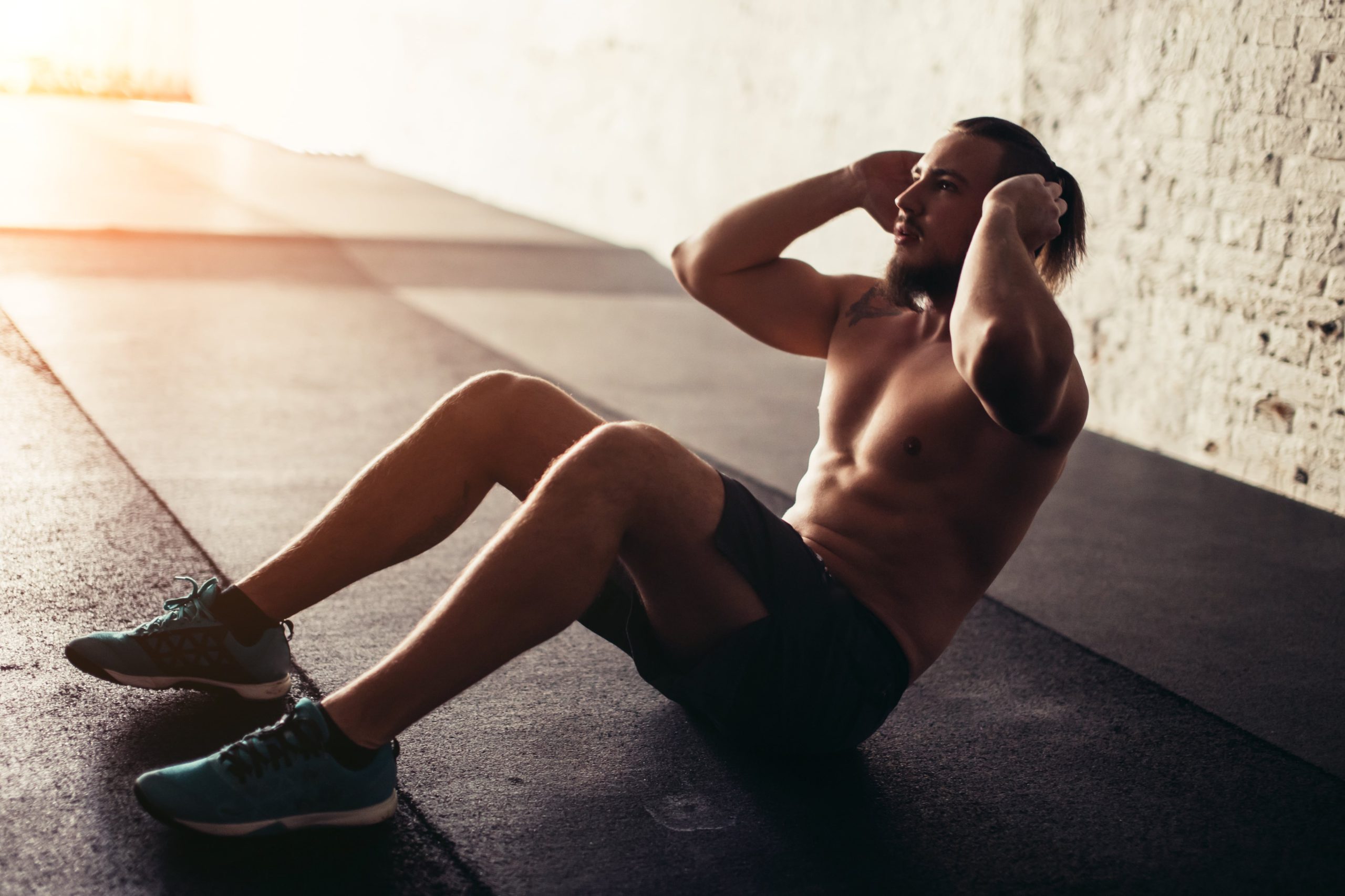 Os quatro melhores exercícios para definir os abdominais - Men's Health